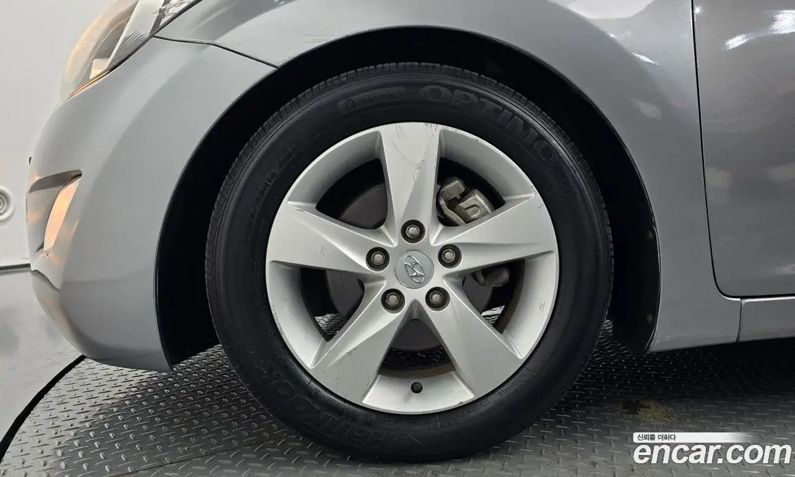 Hyundai Avante 2010 1.6 автомат (гидро), фото 5 Hyundai Avante 2010 1.6 автомат (гидро), фото 5