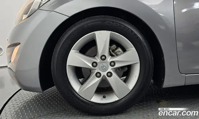 Hyundai Avante 2010 1.6 автомат (гидро), миниатюра 5 Hyundai Avante 2010 1.6 автомат (гидро), миниатюра 5