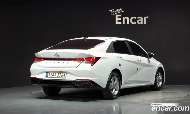 Hyundai Avante 2021 1.6 автомат (гидро), миниатюра 2