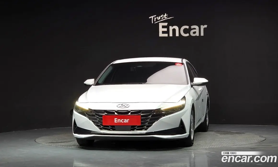 Hyundai Avante 2021 1.6 автомат (гидро), фото 3