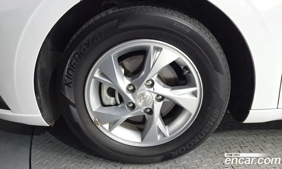 Hyundai Avante 2021 1.6 автомат (гидро), фото 5