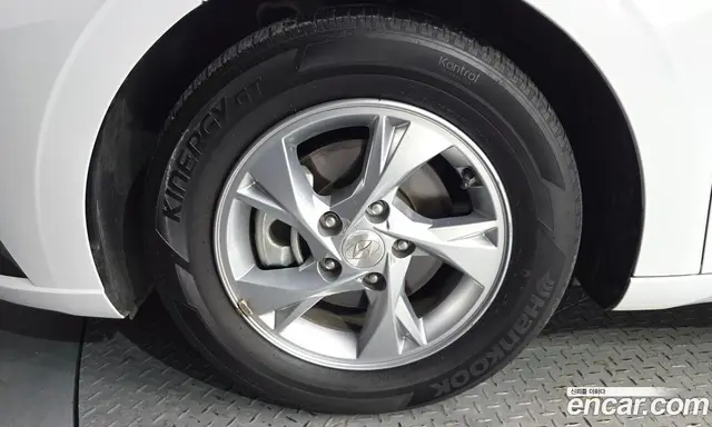 Hyundai Avante 2021 1.6 автомат (гидро), миниатюра 5
