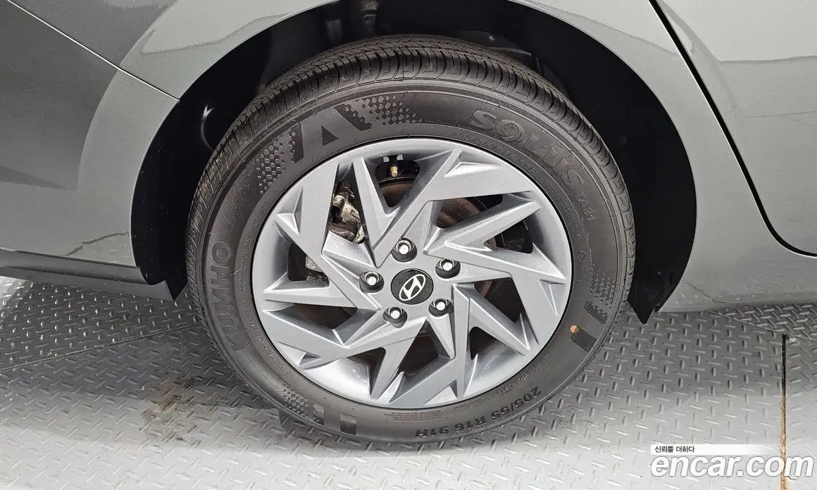 Hyundai Avante 2024 1.6 автомат (гидро), фото 5 Hyundai Avante 2024 1.6 автомат (гидро), фото 5