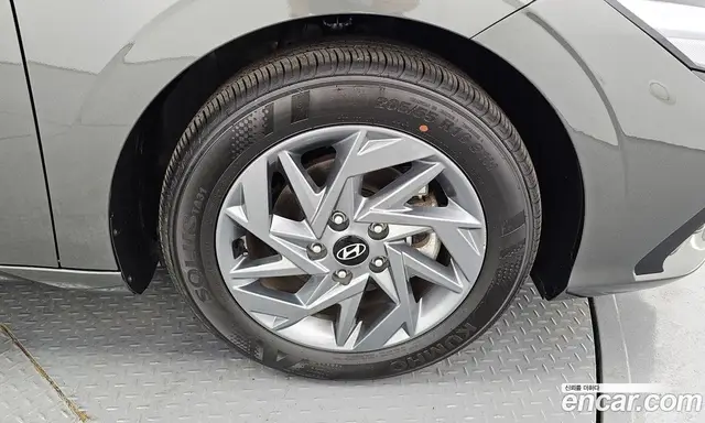 Hyundai Avante 2024 1.6 автомат (гидро), миниатюра 7 Hyundai Avante 2024 1.6 автомат (гидро), миниатюра 7