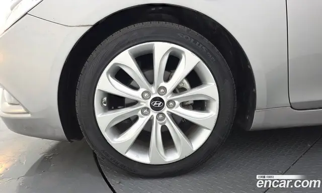 Hyundai Sonata 2009 2.0 автомат (гидро), миниатюра 5 Hyundai Sonata 2009 2.0 автомат (гидро), миниатюра 5