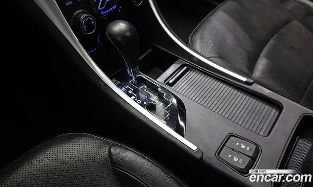 Hyundai Sonata 2009 2.0 автомат (гидро), миниатюра 9 Hyundai Sonata 2009 2.0 автомат (гидро), миниатюра 9