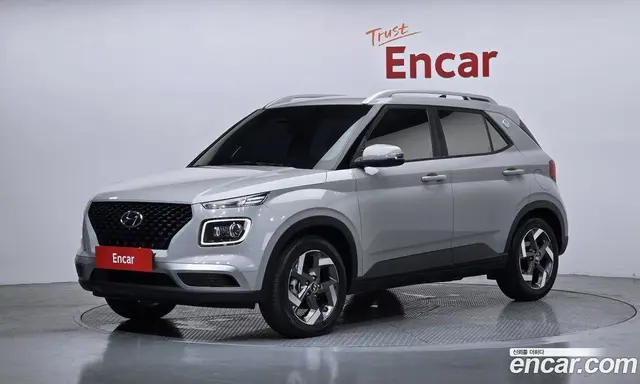 Hyundai Venue 2023 1.6 автомат (гидро), миниатюра 1 Hyundai Venue 2023 1.6 автомат (гидро), миниатюра 1