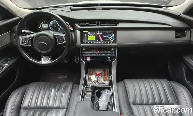 Jaguar XF 2019 2.0 автомат (гидро), миниатюра 7 Jaguar XF 2019 2.0 автомат (гидро), миниатюра 7