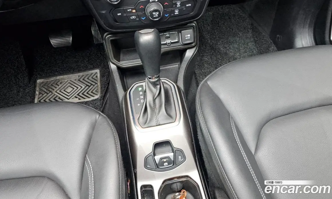 Jeep Renegade 2021 2.4 автомат (гидро), фото 12
