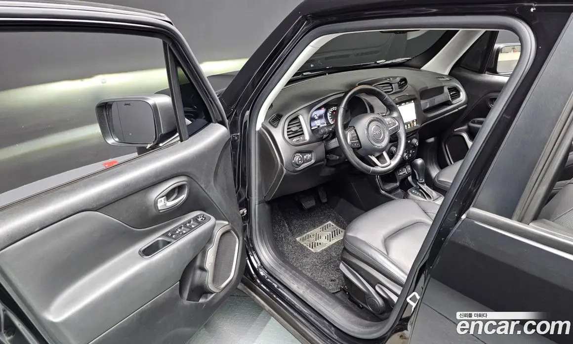 Jeep Renegade 2021 2.4 автомат (гидро), фото 13