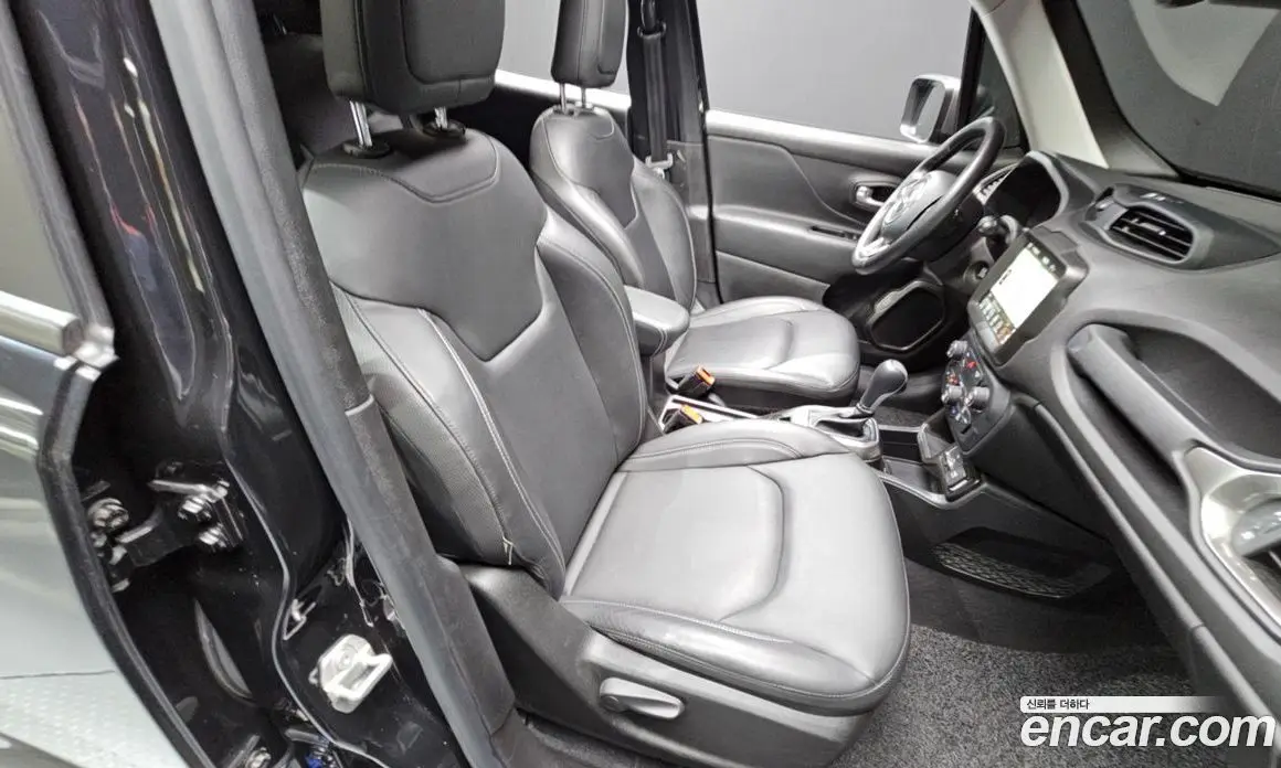 Jeep Renegade 2021 2.4 автомат (гидро), фото 24