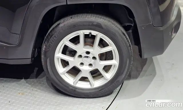 Jeep Renegade 2021 2.4 автомат (гидро), миниатюра 7