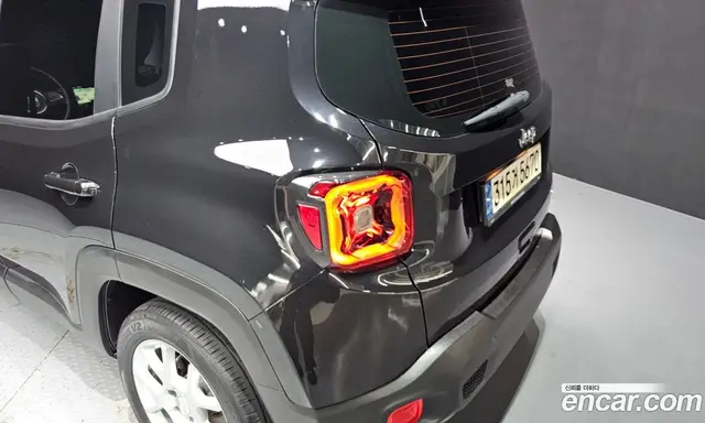 Jeep Renegade 2021 2.4 автомат (гидро), миниатюра 9