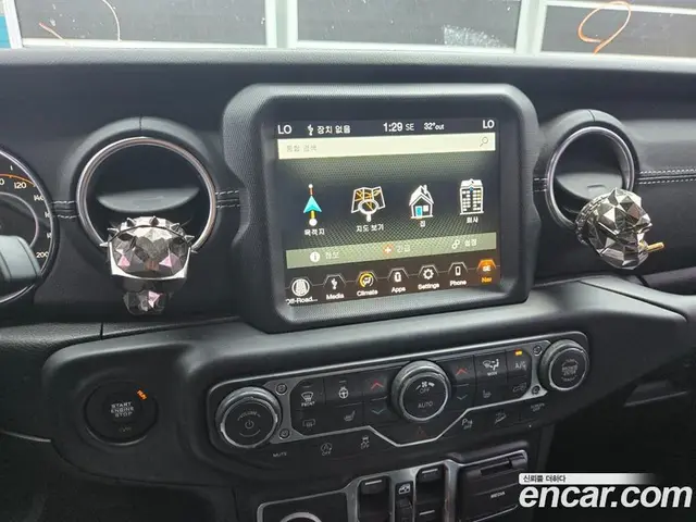 Jeep Wrangler 2019 2.0 автомат (гидро), миниатюра 9 Jeep Wrangler 2019 2.0 автомат (гидро), миниатюра 9
