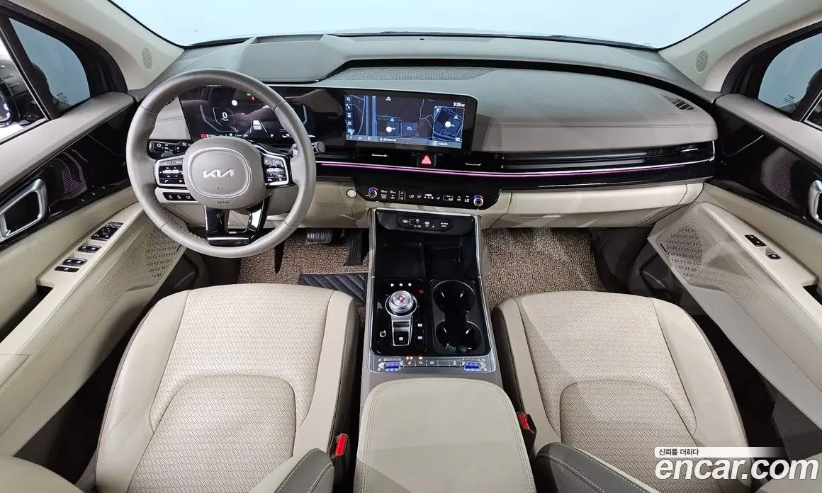 Kia Carnival 2024 1.6 автомат (гидро), фото 10 Kia Carnival 2024 1.6 автомат (гидро), фото 10
