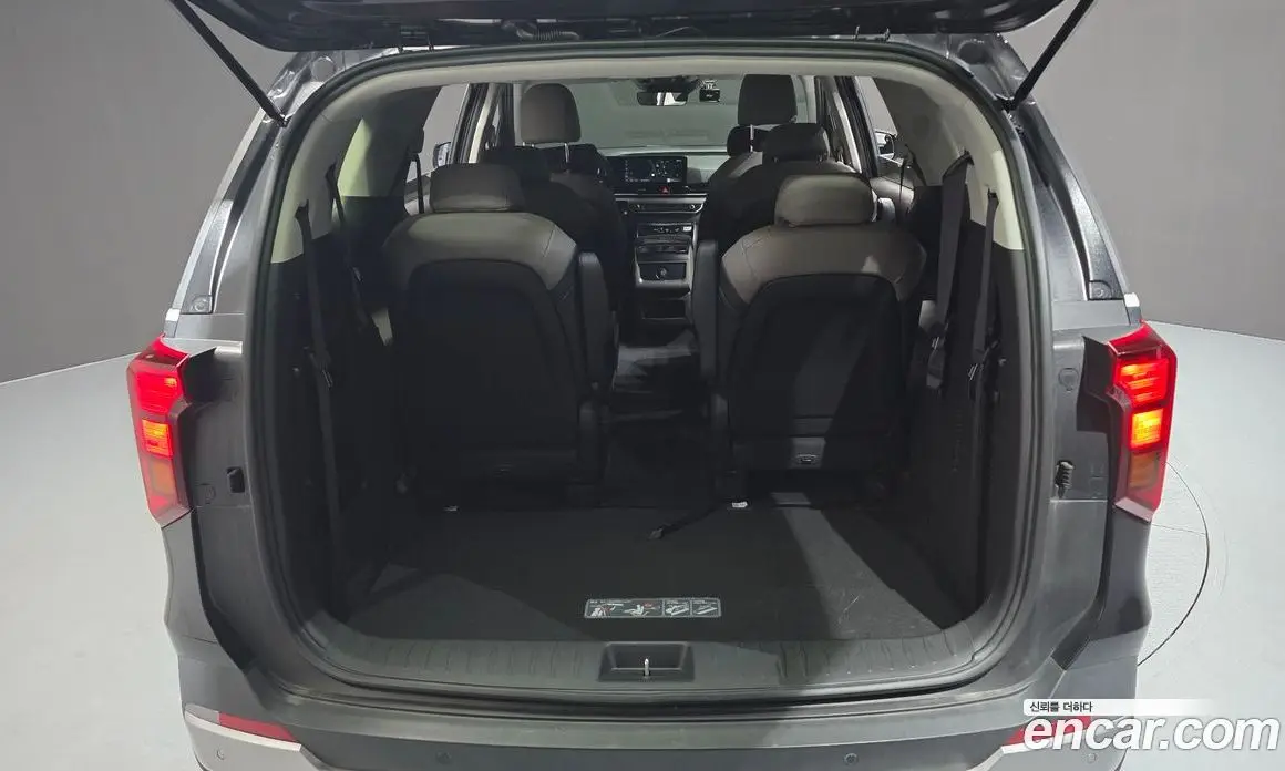 Kia Carnival 2025 1.6 автомат (гидро), фото 20 Kia Carnival 2025 1.6 автомат (гидро), фото 20