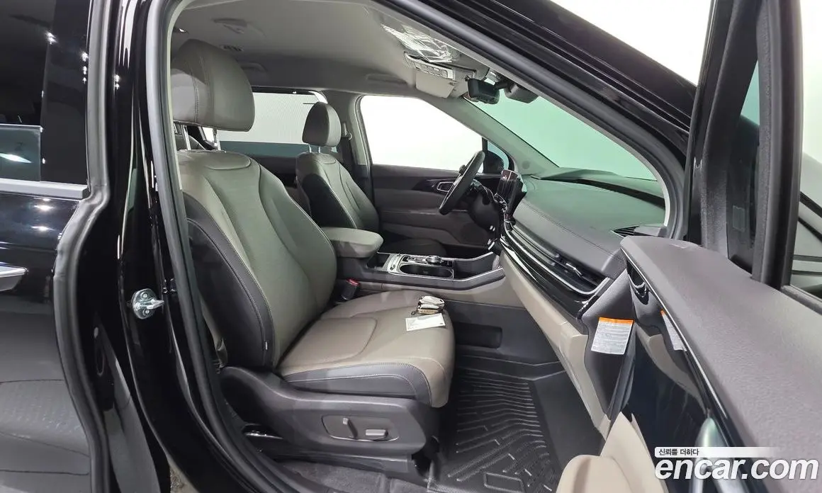 Kia Carnival 2025 1.6 автомат (гидро), фото 13 Kia Carnival 2025 1.6 автомат (гидро), фото 13