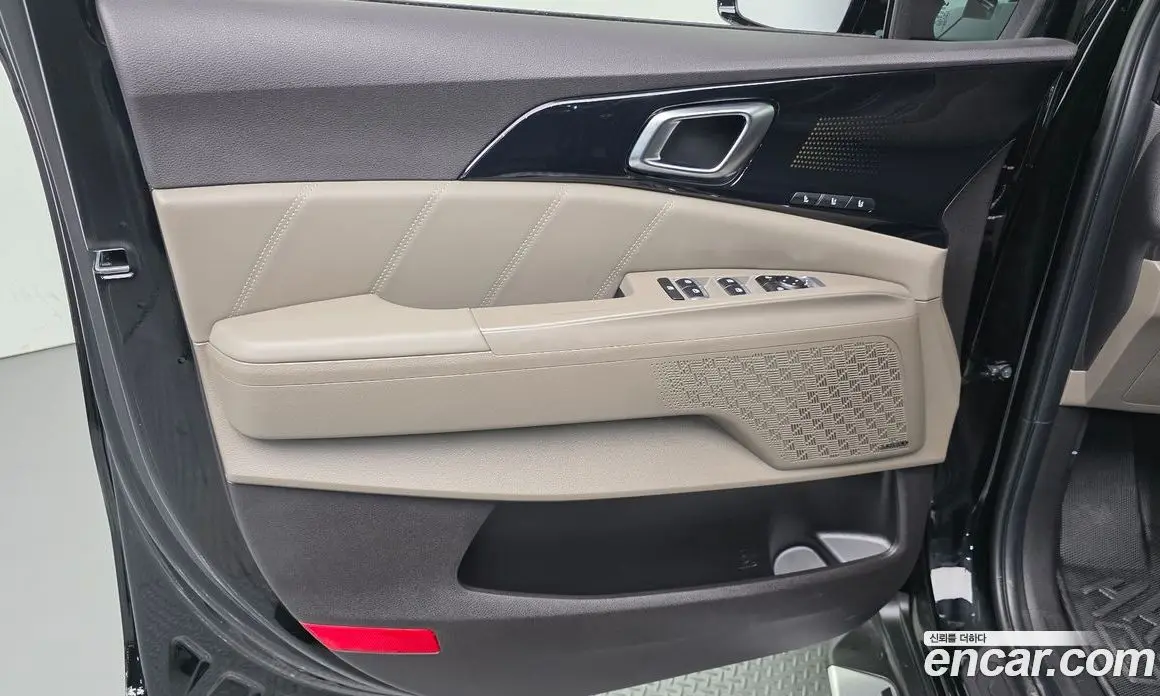 Kia Carnival 2025 1.6 автомат (гидро), фото 14 Kia Carnival 2025 1.6 автомат (гидро), фото 14