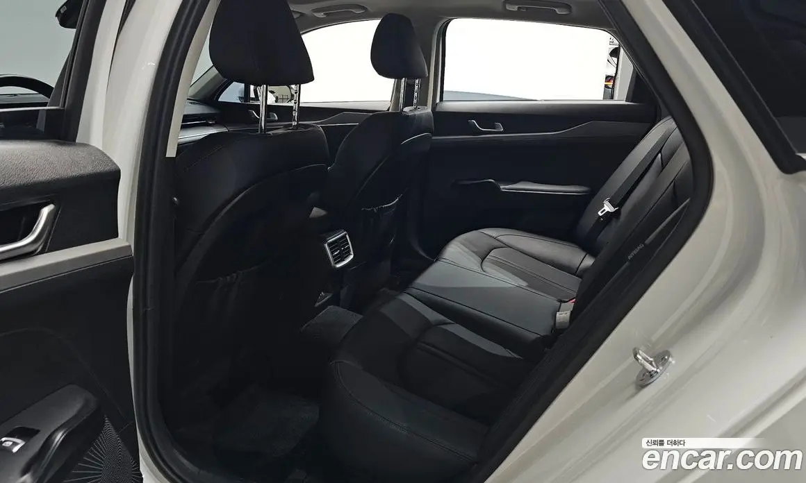 Kia K5 (Optima) 2025 1.6 автомат (гидро), фото 15 Kia K5 (Optima) 2025 1.6 автомат (гидро), фото 15
