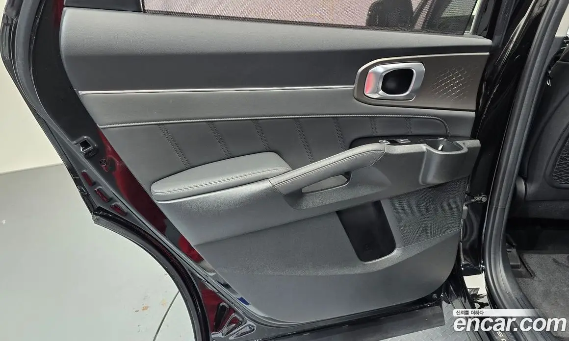 Kia Sorento 2023 2.2 автомат (гидро), фото 15 Kia Sorento 2023 2.2 автомат (гидро), фото 15