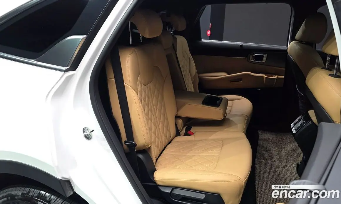 Kia Sorento 2023 1.6 автомат (гидро), фото 18 Kia Sorento 2023 1.6 автомат (гидро), фото 18