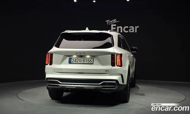 Kia Sorento 2023 1.6 автомат (гидро), миниатюра 4 Kia Sorento 2023 1.6 автомат (гидро), миниатюра 4