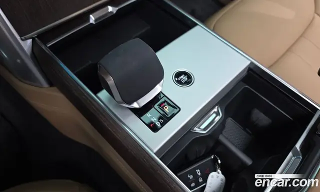 Land Rover Range Rover 2025 3.0 автомат (гидро), миниатюра 12