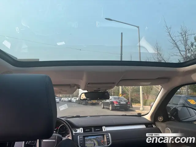 Land Rover Range Rover Evoque 2015 2.2 автомат (гидро), миниатюра 12