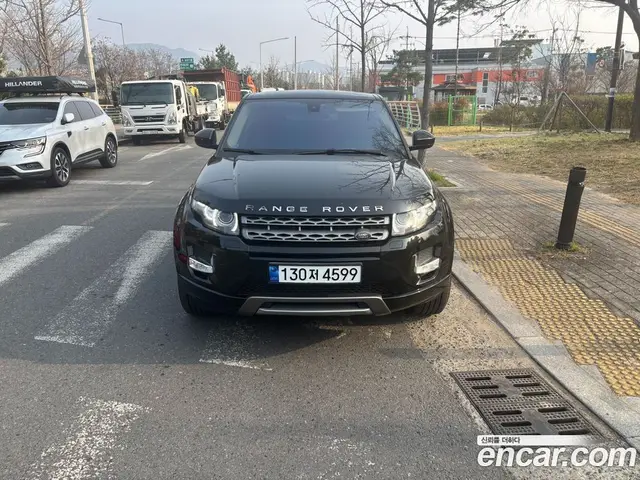 Land Rover Range Rover Evoque 2015 2.2 автомат (гидро), миниатюра 3 Land Rover Range Rover Evoque 2015 2.2 автомат (гидро), миниатюра 3