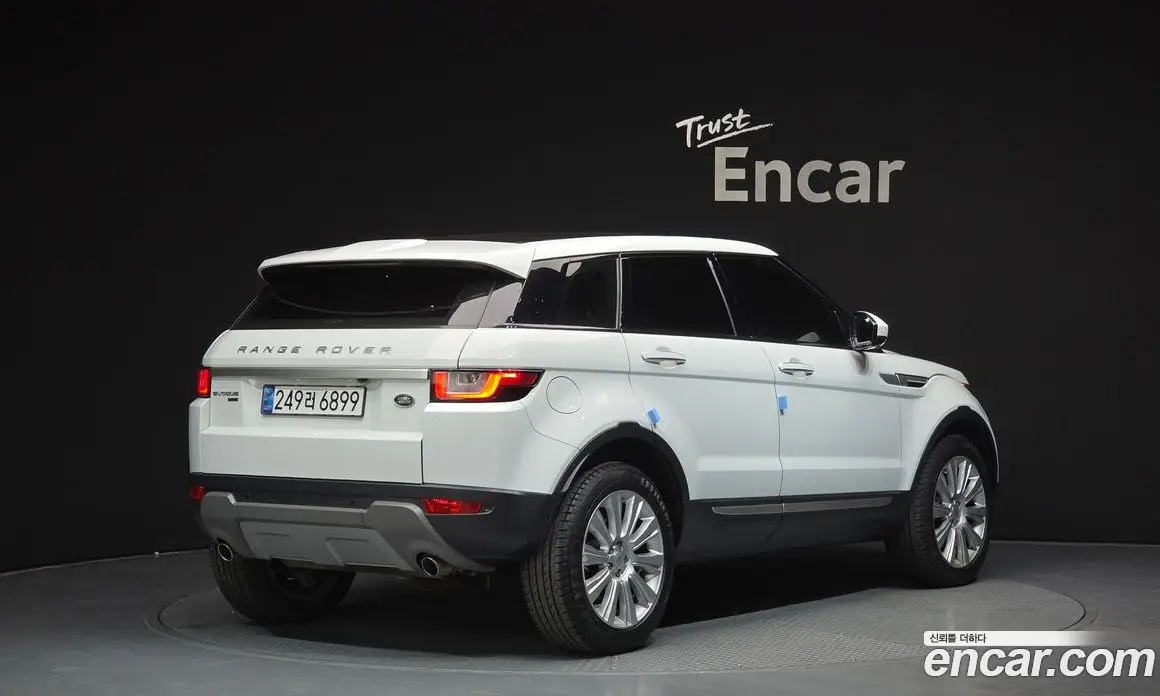 Land Rover Range Rover Evoque 2019 2.0 автомат (гидро), фото 2 Land Rover Range Rover Evoque 2019 2.0 автомат (гидро), фото 2