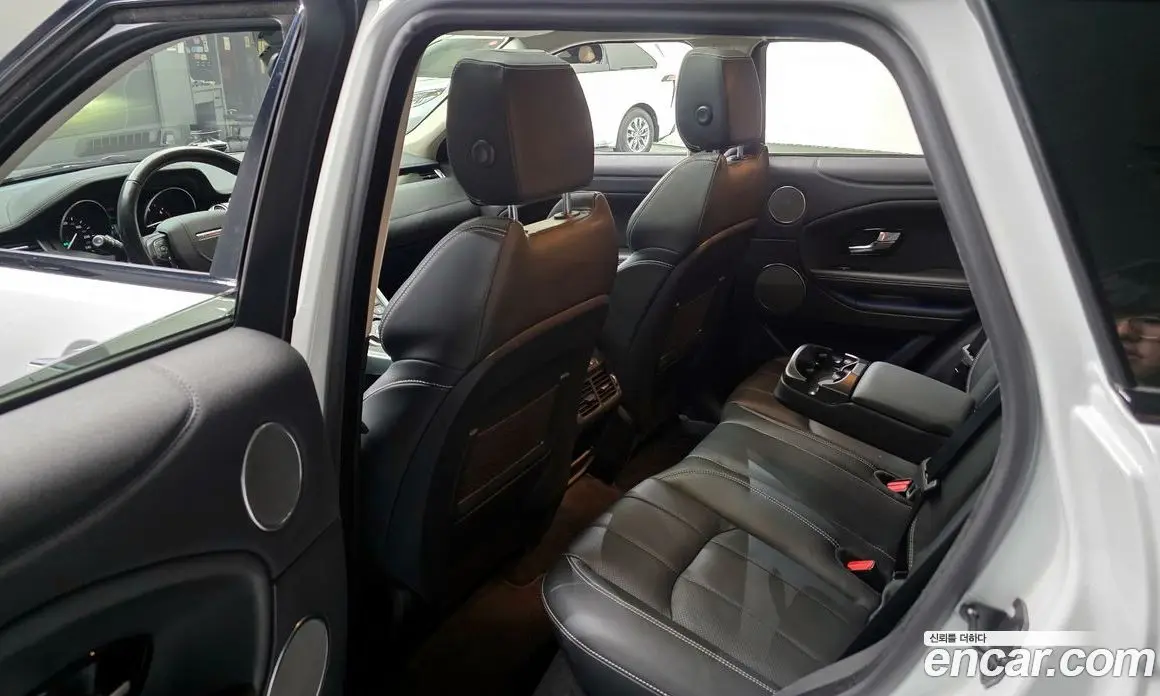 Land Rover Range Rover Evoque 2019 2.0 автомат (гидро), фото 11 Land Rover Range Rover Evoque 2019 2.0 автомат (гидро), фото 11