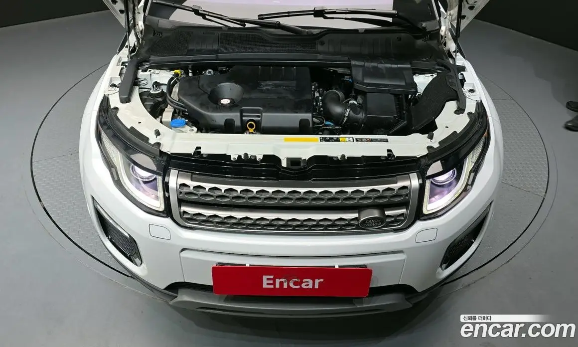 Land Rover Range Rover Evoque 2019 2.0 автомат (гидро), фото 6 Land Rover Range Rover Evoque 2019 2.0 автомат (гидро), фото 6