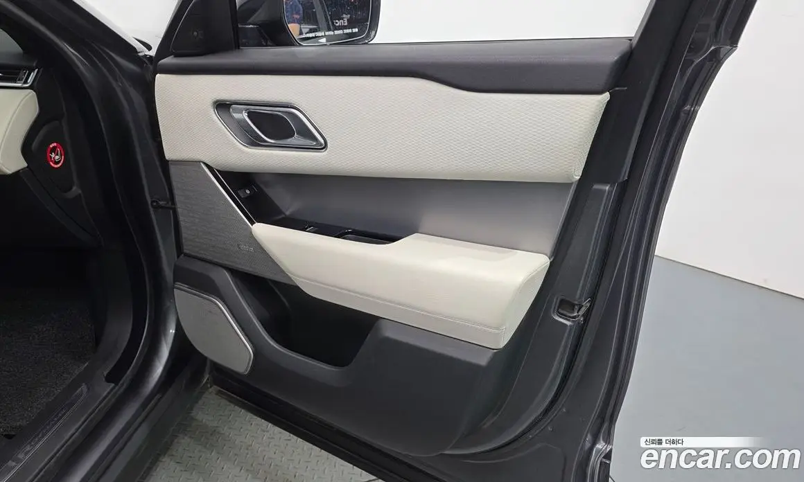 Land Rover Range Rover Velar 2018 3.0 автомат (гидро), фото 14
