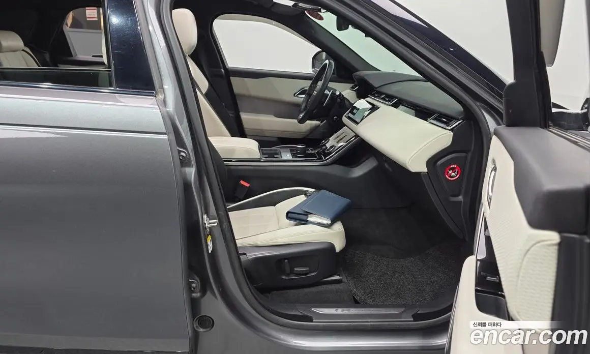 Land Rover Range Rover Velar 2018 3.0 автомат (гидро), фото 16