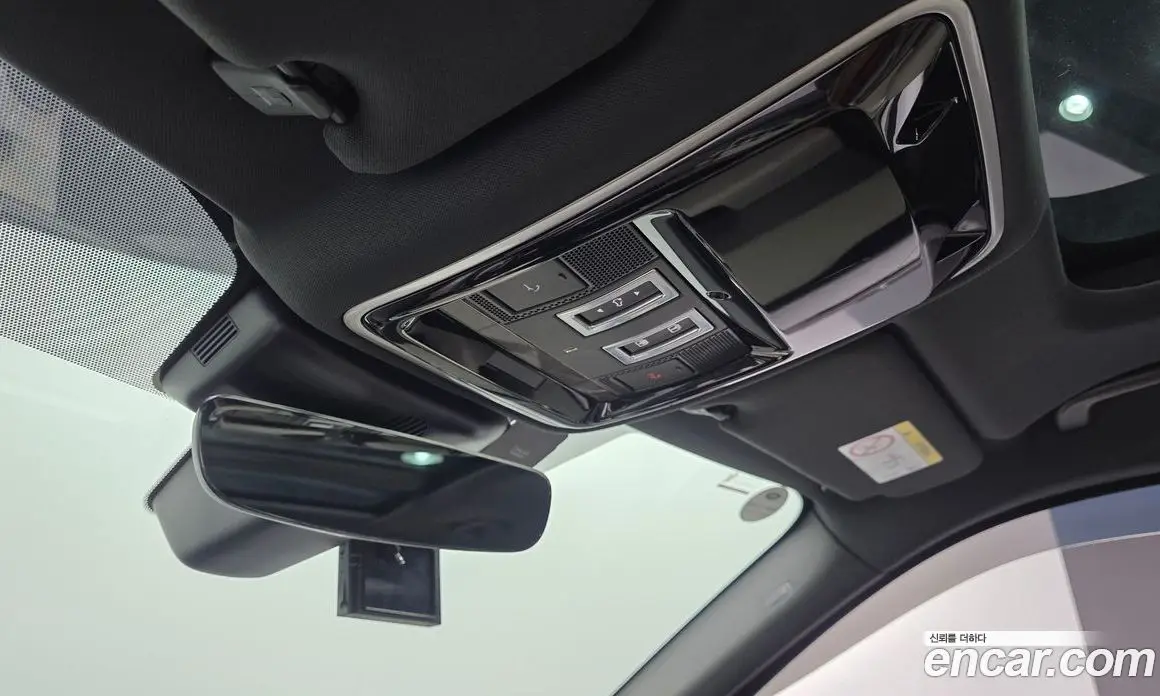 Land Rover Range Rover Velar 2018 3.0 автомат (гидро), фото 25