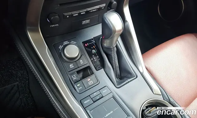 Lexus NX 2014 2.5 автомат (гидро), миниатюра 11 Lexus NX 2014 2.5 автомат (гидро), миниатюра 11