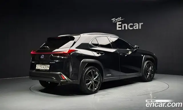 Lexus UX 2021 2.0 автомат (гидро), миниатюра 2 Lexus UX 2021 2.0 автомат (гидро), миниатюра 2