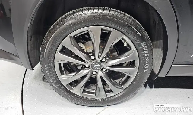 Lexus UX 2021 2.0 автомат (гидро), миниатюра 5 Lexus UX 2021 2.0 автомат (гидро), миниатюра 5