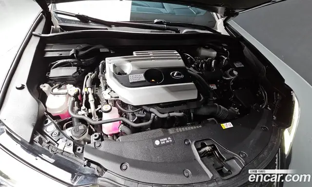 Lexus UX 2021 2.0 автомат (гидро), миниатюра 6 Lexus UX 2021 2.0 автомат (гидро), миниатюра 6