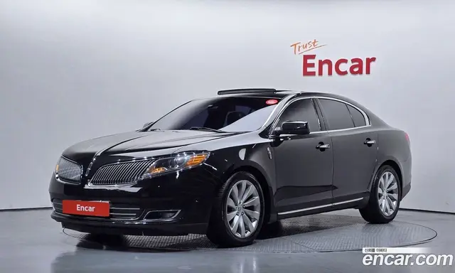 Lincoln MKS, 2014, 107 411 км Lincoln MKS, 2014, 107 411 км