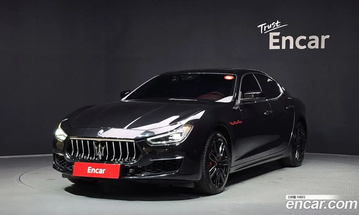 Maserati Ghibli 2017 3.0 автомат (гидро), фото 1 Maserati Ghibli 2017 3.0 автомат (гидро), фото 1