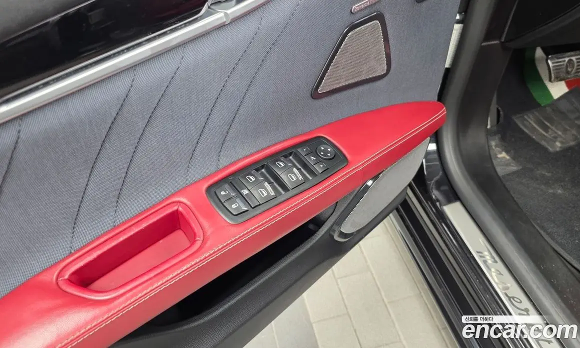 Maserati Ghibli 2017 3.0 автомат (гидро), фото 32 Maserati Ghibli 2017 3.0 автомат (гидро), фото 32
