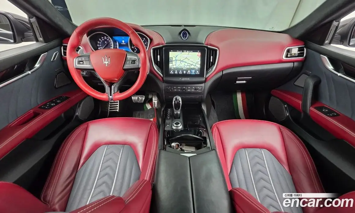 Maserati Ghibli 2017 3.0 автомат (гидро), фото 10 Maserati Ghibli 2017 3.0 автомат (гидро), фото 10