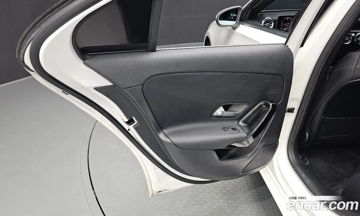 Mercedes-Benz A-Class 2020 2.0 автомат (гидро), фото 14 Mercedes-Benz A-Class 2020 2.0 автомат (гидро), фото 14