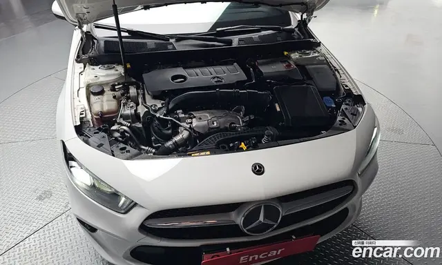 Mercedes-Benz A-Class 2020 2.0 автомат (гидро), миниатюра 5 Mercedes-Benz A-Class 2020 2.0 автомат (гидро), миниатюра 5