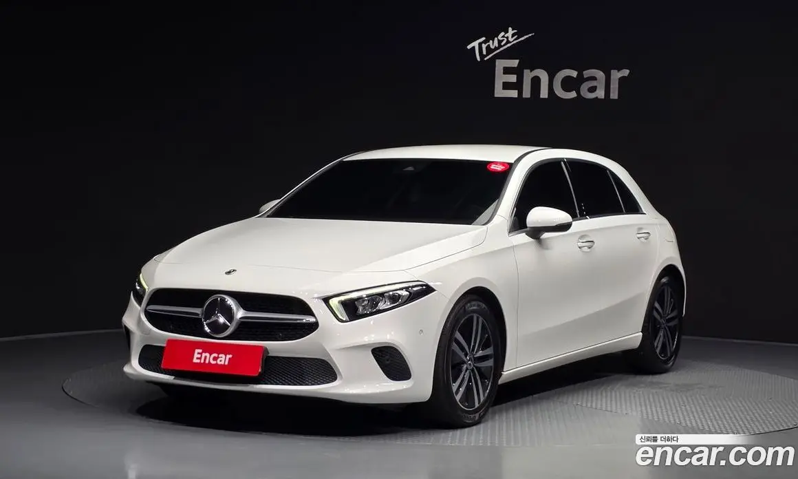 Mercedes-Benz A-Class 2022 2.0 автомат (гидро), фото 1 Mercedes-Benz A-Class 2022 2.0 автомат (гидро), фото 1