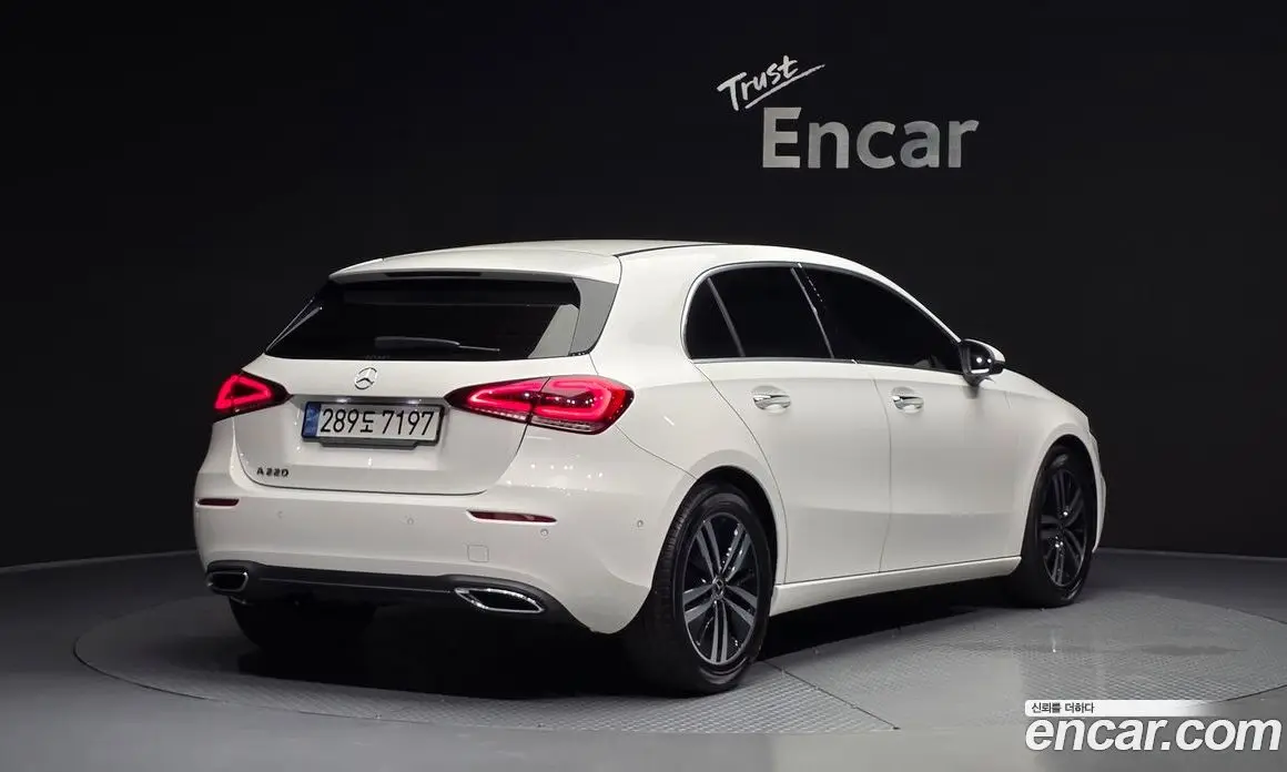 Mercedes-Benz A-Class 2022 2.0 автомат (гидро), фото 2 Mercedes-Benz A-Class 2022 2.0 автомат (гидро), фото 2
