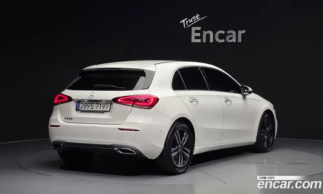 Mercedes-Benz A-Class 2022 2.0 автомат (гидро), миниатюра 2 Mercedes-Benz A-Class 2022 2.0 автомат (гидро), миниатюра 2
