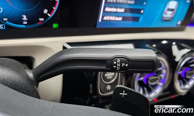 Mercedes-Benz A-Class 2022 2.0 автомат (гидро), миниатюра 12
