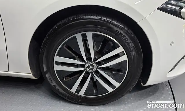 Mercedes-Benz A-Class 2022 2.0 автомат (гидро), миниатюра 7 Mercedes-Benz A-Class 2022 2.0 автомат (гидро), миниатюра 7